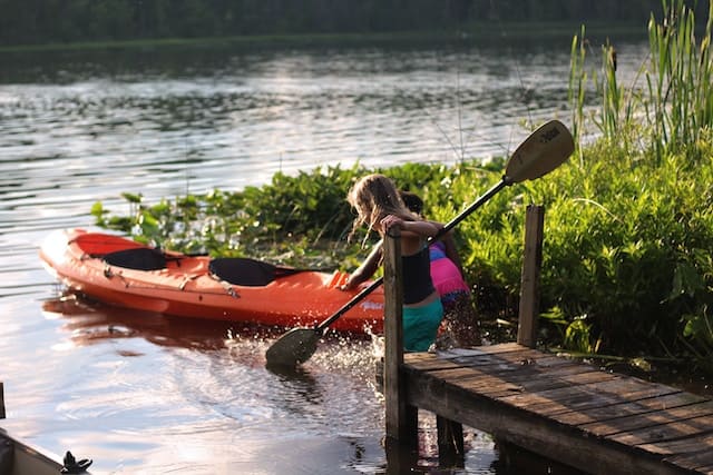 practicar Kayak con niños