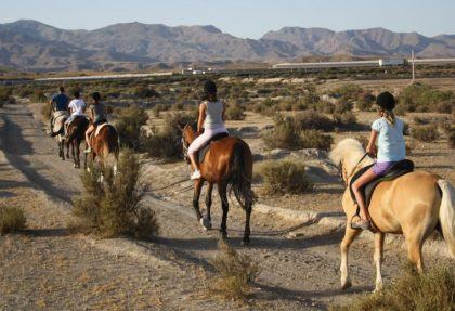 Paseando a Caballo