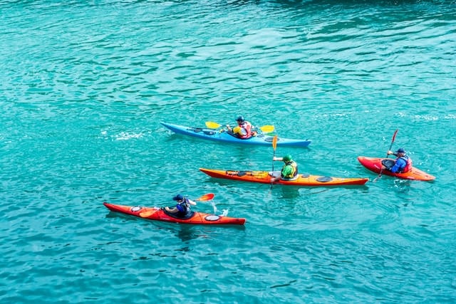 kayak en el mar