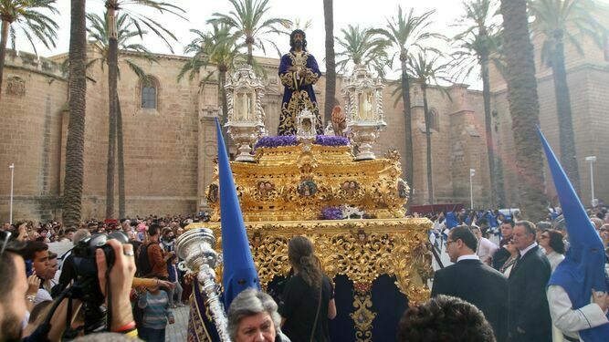 tradiciones de semana santa en almeria