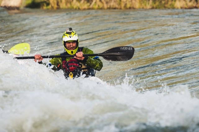 kayak de aguas rapidas