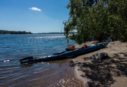 Cómo entrar y salir del mar en kayak